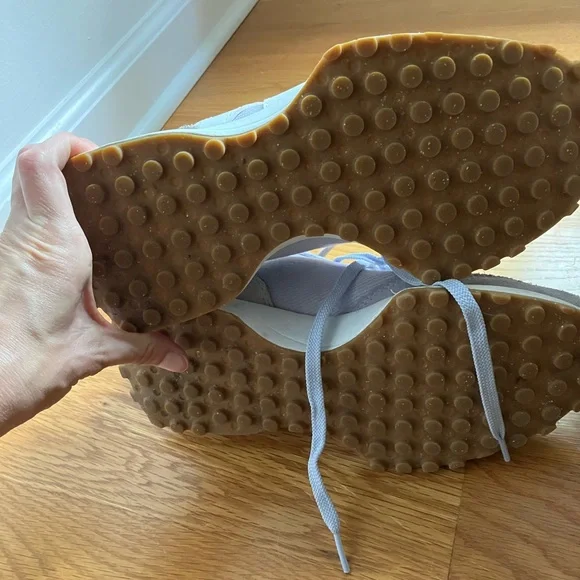 New Balance 327 Lavender Retro Sneakers - Picture 6 of 9